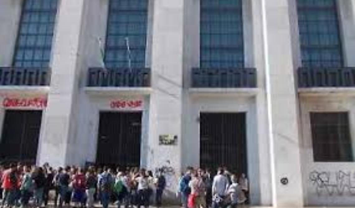 Foggia, tavola rotonda di FLP scuola su "Genitori e docenti: un rapporto da ricostruire"A Foggia il 25 maggio tavola rotonda della FLP Scuola