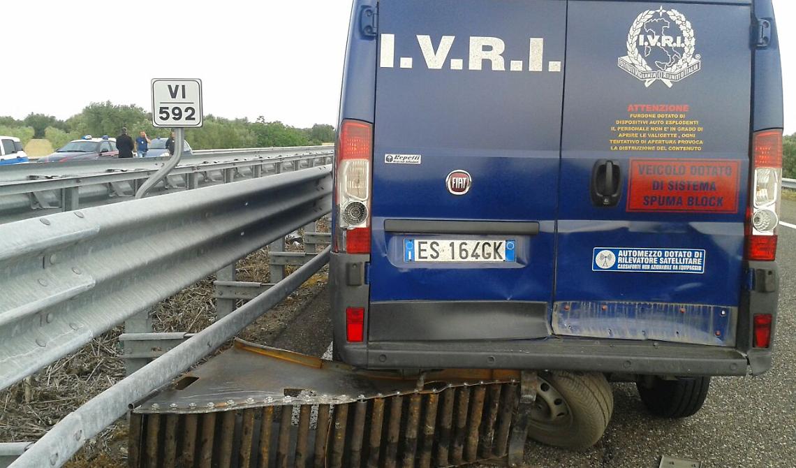 Cerignola: assalto ad un portavalori, bottino da 190mila euro