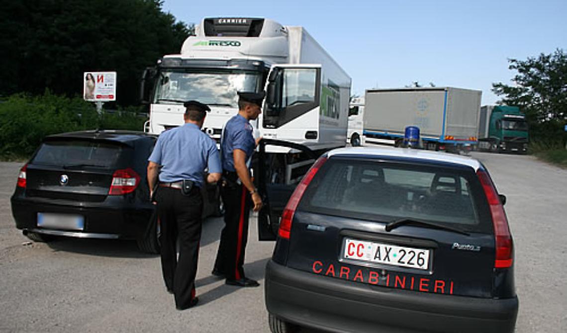 Candela-Foggia: rapina a tir, l'autotrasportatore riesce a fuggire via  