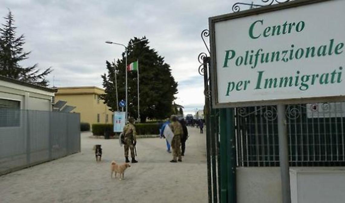 Borgo Mezzanone, 70enne aggredita: arrestato cittadino africano