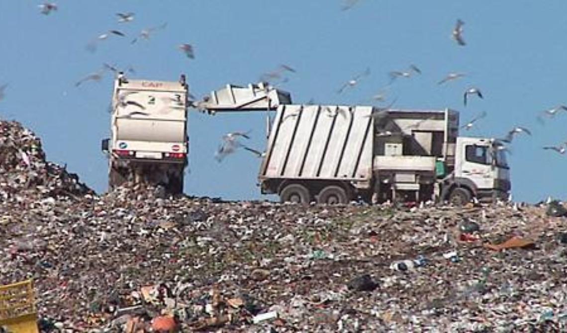 Sversamento illecito di rifiuti, la nuova tratta del crimine parte dalla Campania e si ferma in Capitanata: 19 arresti