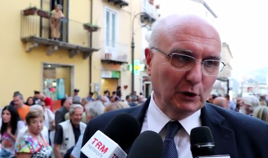 Potenza, il sindaco denuncia: «Le lobby dei rifiuti vogliono mandarmi a casa»