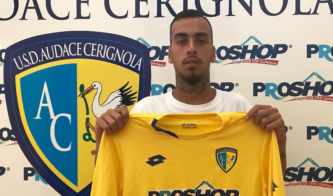Audace Cerignola, presa la punta esterna Emanuele Adamo 