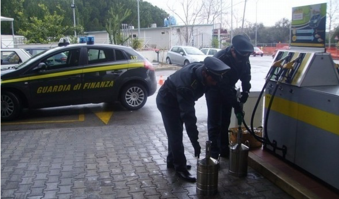 Monte Sant'Angelo: scoperti 4 distributori abusivi di carburante