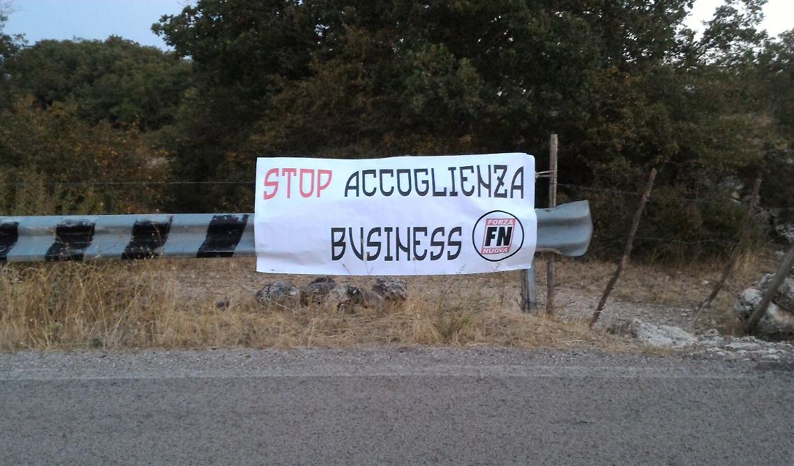Manfredonia, gli immigrati "conquistano" la Montagna. Forza Nuova: «Stop all'accoglienza business»