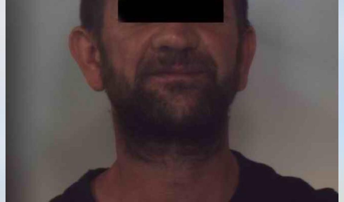 Nell'armadio della camera da letto 15 chili di hashish: un arresto 