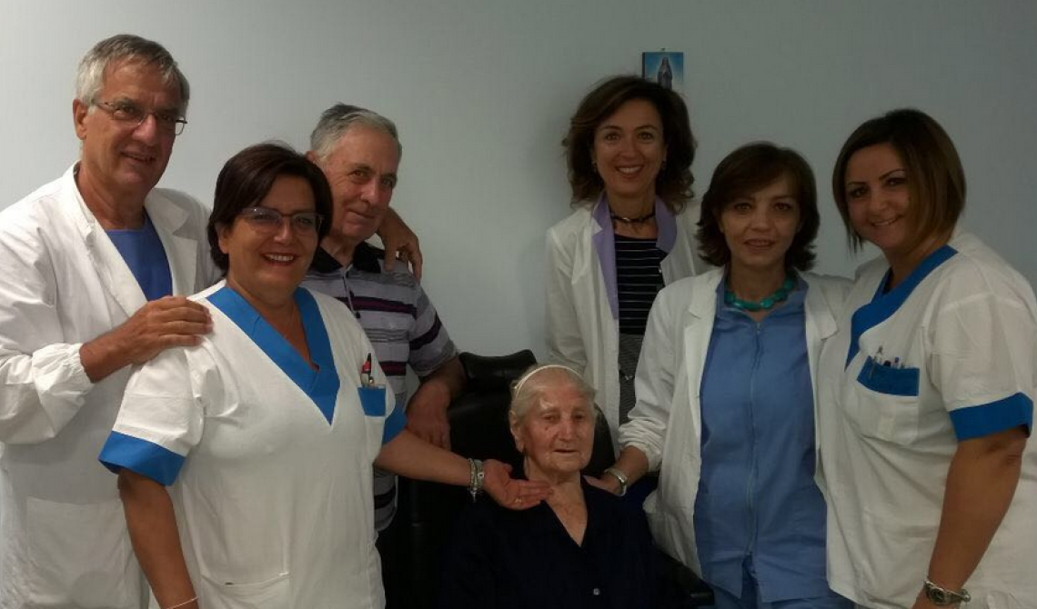 Potenza, nonnina ultracentenaria operata di cataratta al San Carlo