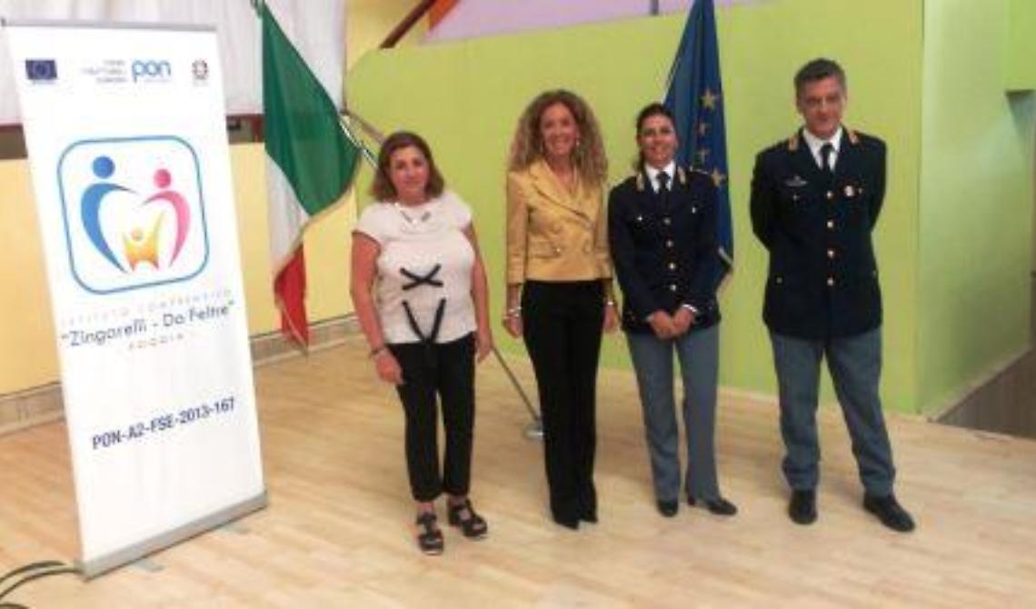 Foggia: la Polizia  di Stato presenta  il progetto  di educazione alla legalita’ nella scuola da Feltre-Zingarelli 