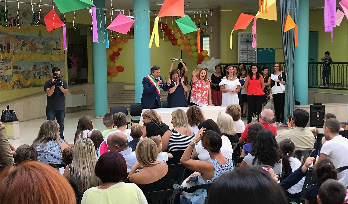 Alla "San Giovanni Bosco" Landella suona la campanella della scuola foggiana