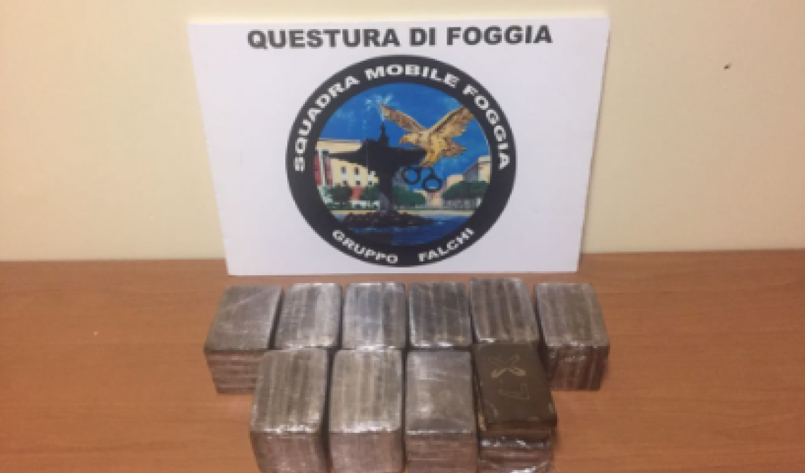 Foggia, in auto con 5 chili di hashish: arrestati due fratelli