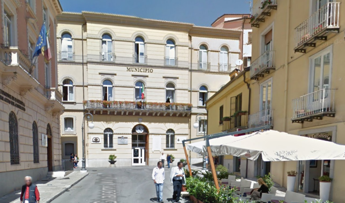 Potenza, De Luca e Pittella sono d'accordo: pioggia di soldi. Il dissesto è alle spalle