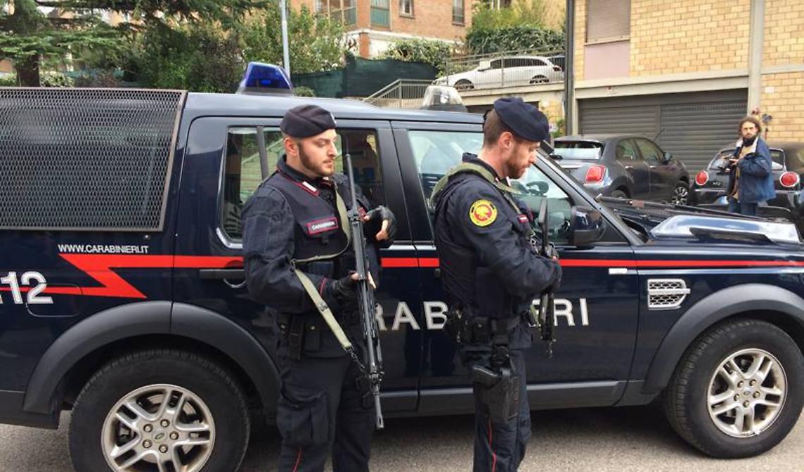 Reggio Emilia, rapinatori cerignolani in trasferta 'ripuliscono' l'ufficio postale: 4 arresti