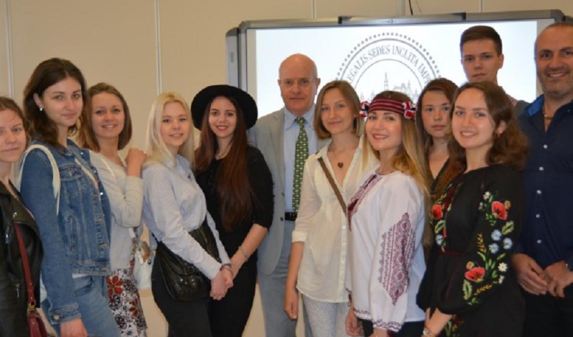 UniFg sempre più internazionale: ottiene 874 mila euro per lo scambio di studenti con l'estero