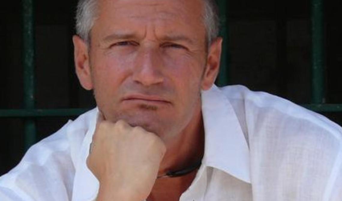 Foggia, Francesco Carofiglio presenta il suo ultimo romanzo: "Il maestro"