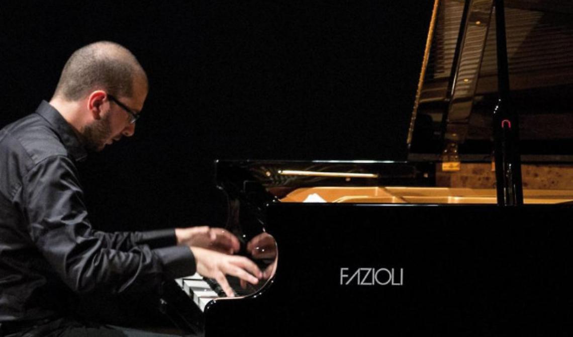 Teatro Giordano di Foggia, sulle ali di Gershwin arriva il pianista Fiorenzo Pascalucci 