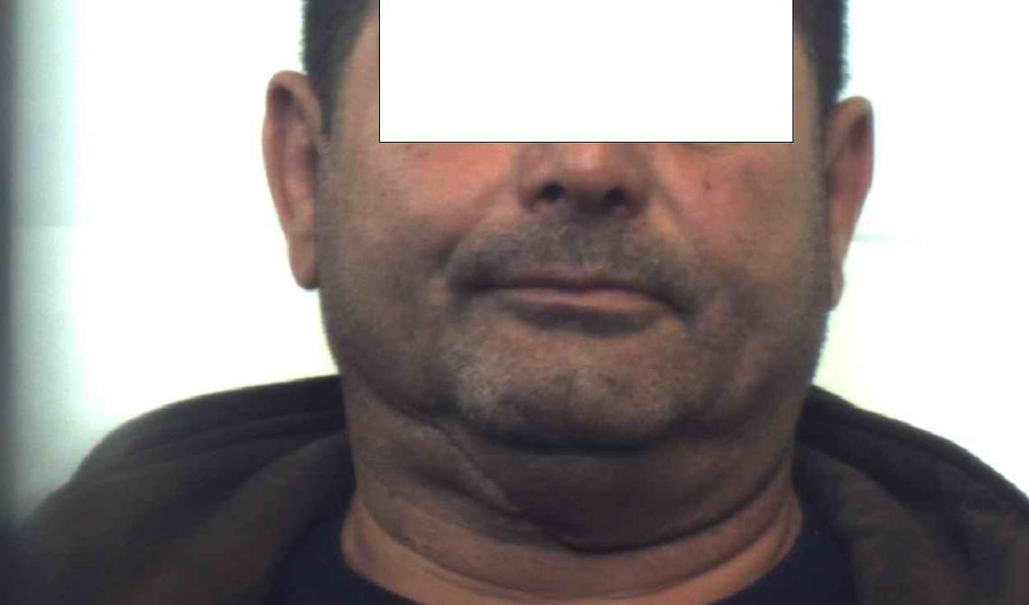 Apricena, tenta di estorcere denaro ad un operaio: arrestato pregiudicato vicino al clan "Di Summa"