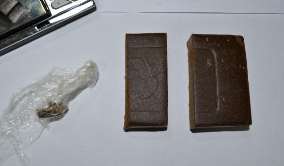 Lotta allo spaccio di droga: due arresti dei "Falchi"