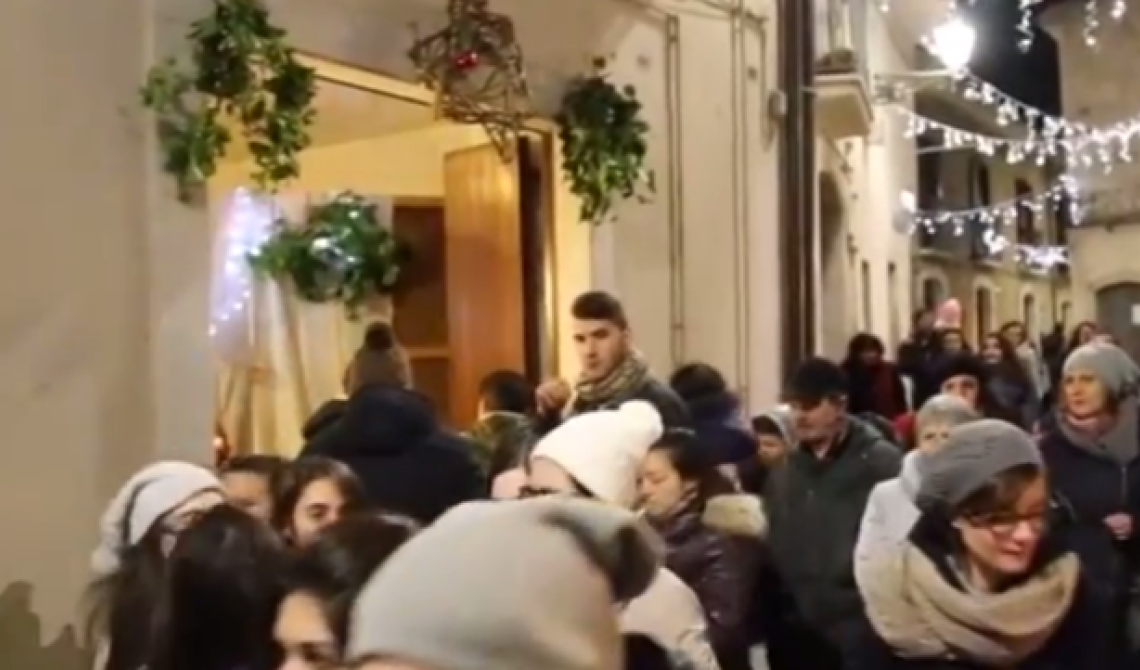 Avete mai visto i mercatini di natale nel quarto borgo più bello d'Italia? Ecco cosa bolle in pentola