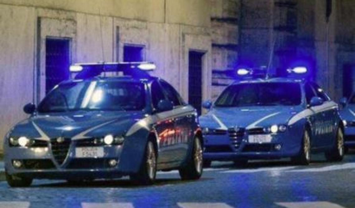 Cerignola: crivellato di colpi d'arma da fuoco il portone di un pregiudicato