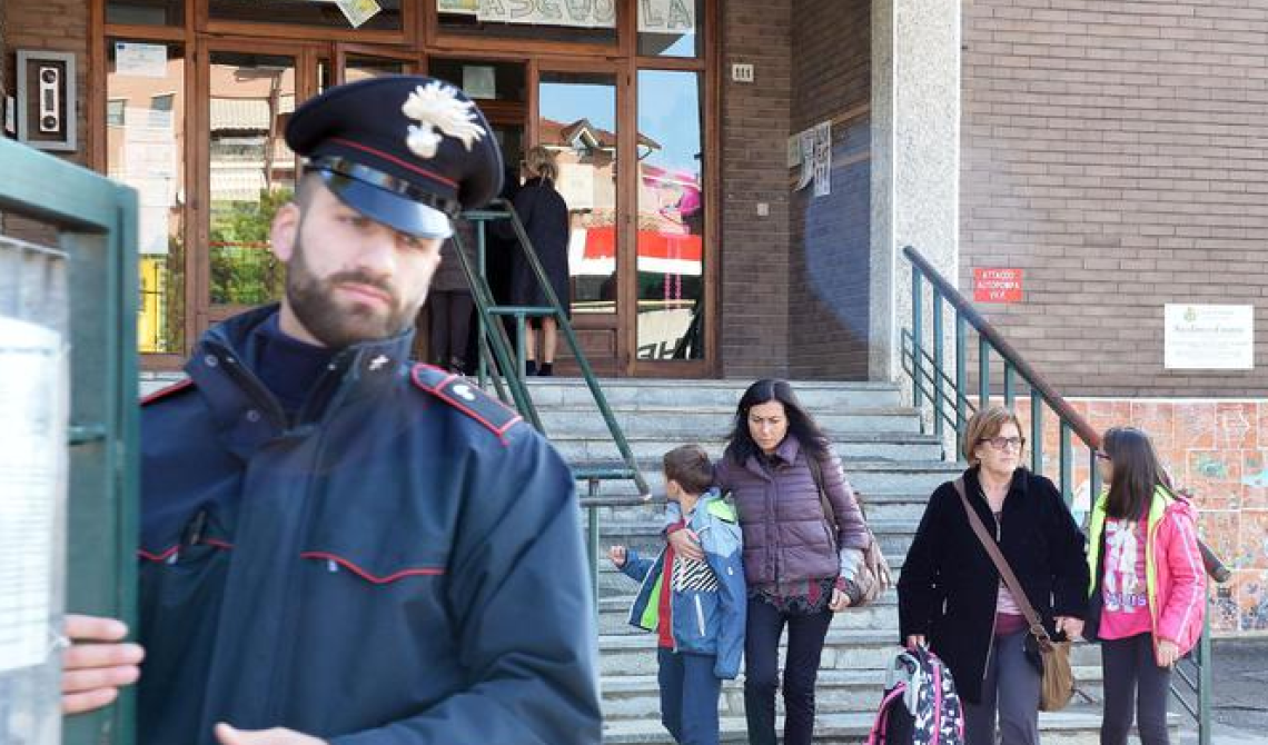 Non mandavano i figli a scuola: quattro genitori denunciati