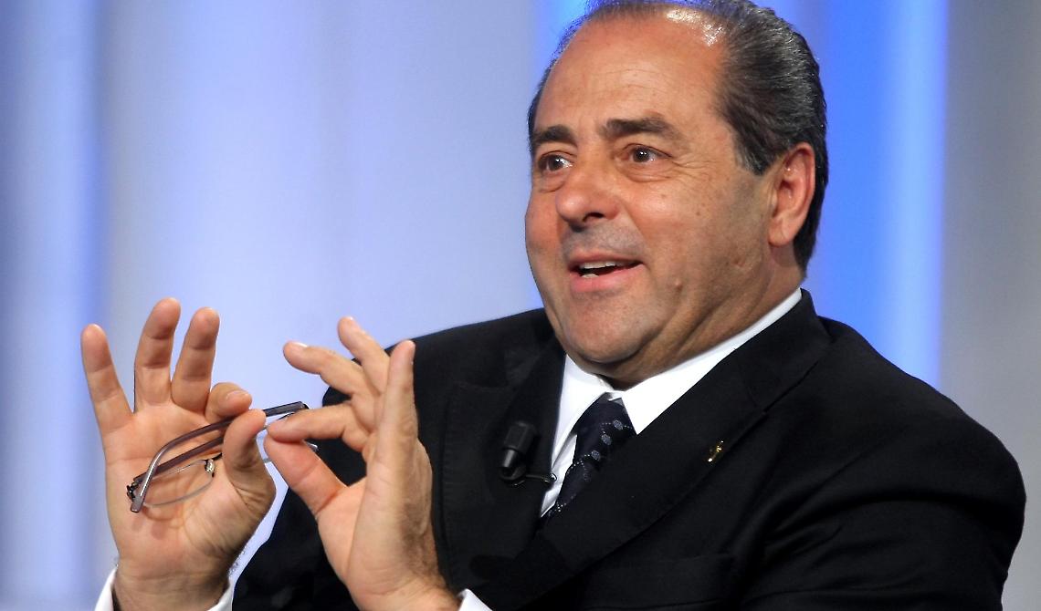 Escluso dalle liste Pd in Molise, Di Pietro attacca Renzi: «Preferisce avere rapporti con un pregiudicato»