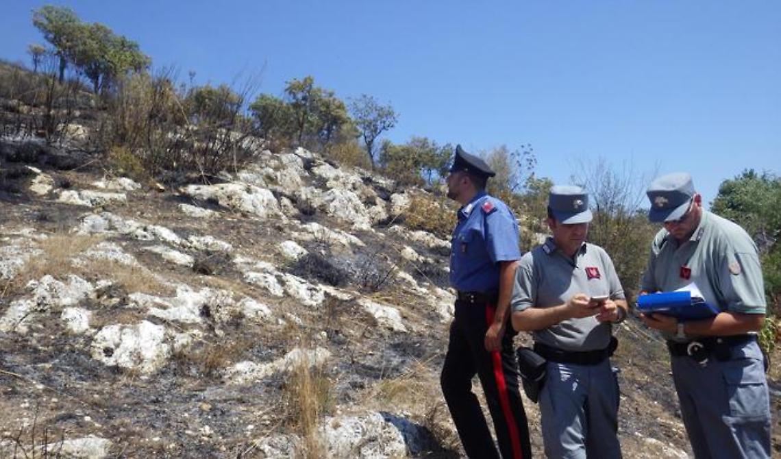 Lagonegro, dipendenti comunali sorpresi a sversare rifiuti speciali