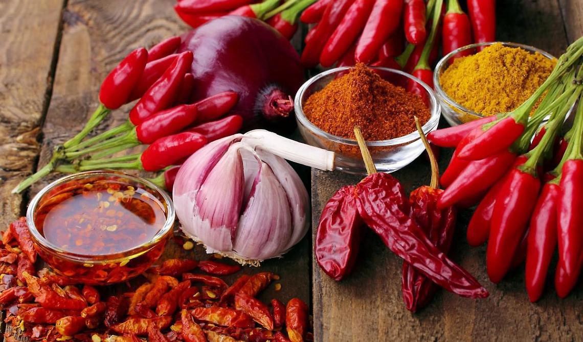 Curcuma, zenzero, peperoncino e aglio: le infiammazioni non hanno scampo