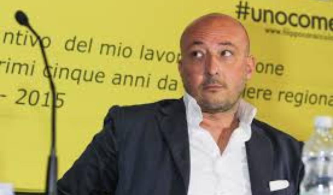Indagato per corruzione, si dimette l'assessore regionale all'ambiente Filippo Caracciolo