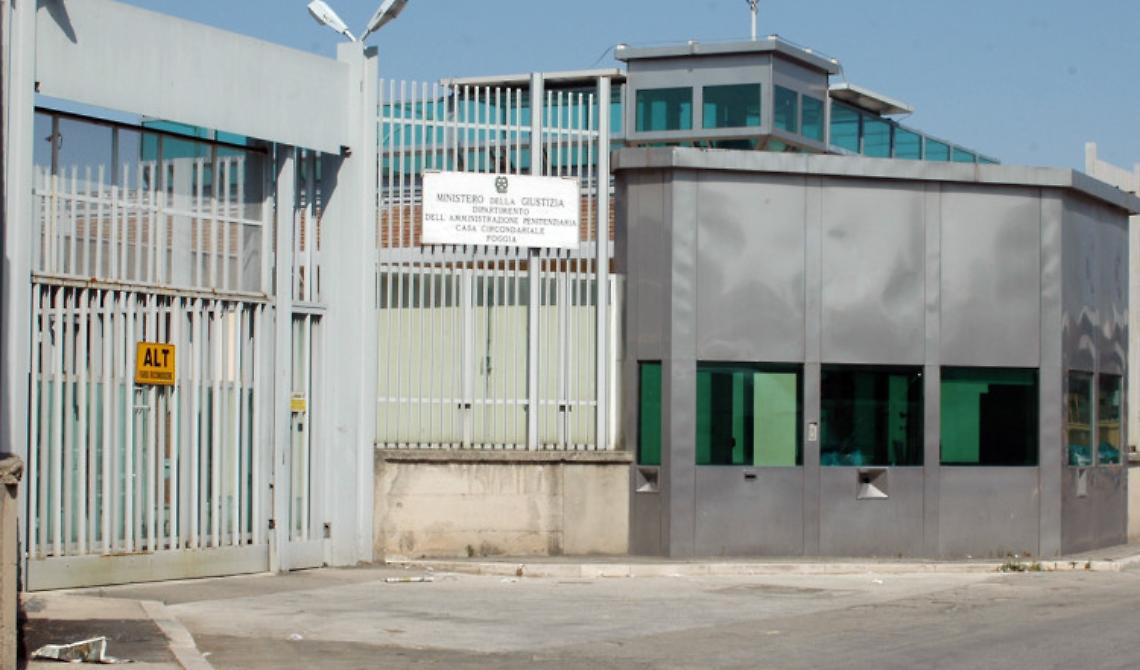 Evade dai domiciliari per partecipare ad un battesimo: finisce in carcere il papà che ha aggredito il vicepreside della Murialdo 