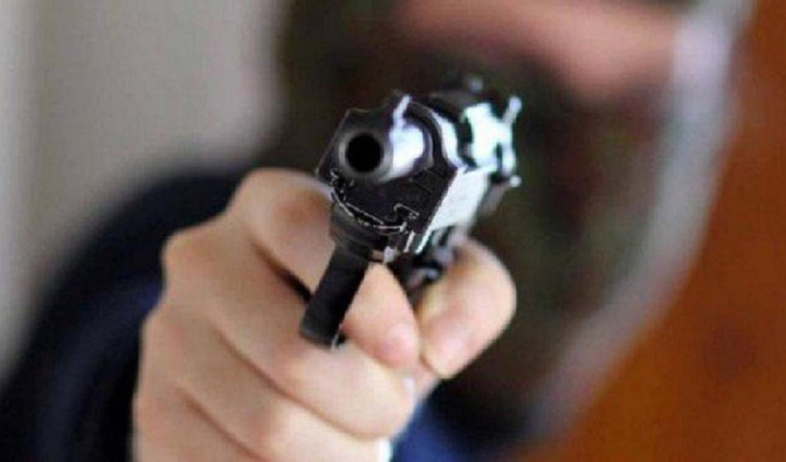 Foggia rapinato il bar "Charme Caffè' banditi fuggono con biglietti 'Gratta e Vinci'