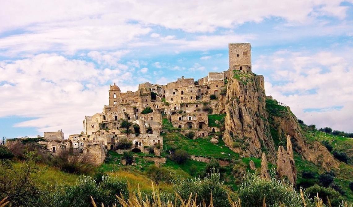 "Ghost Town", la storia di Craco in onda su Rai5