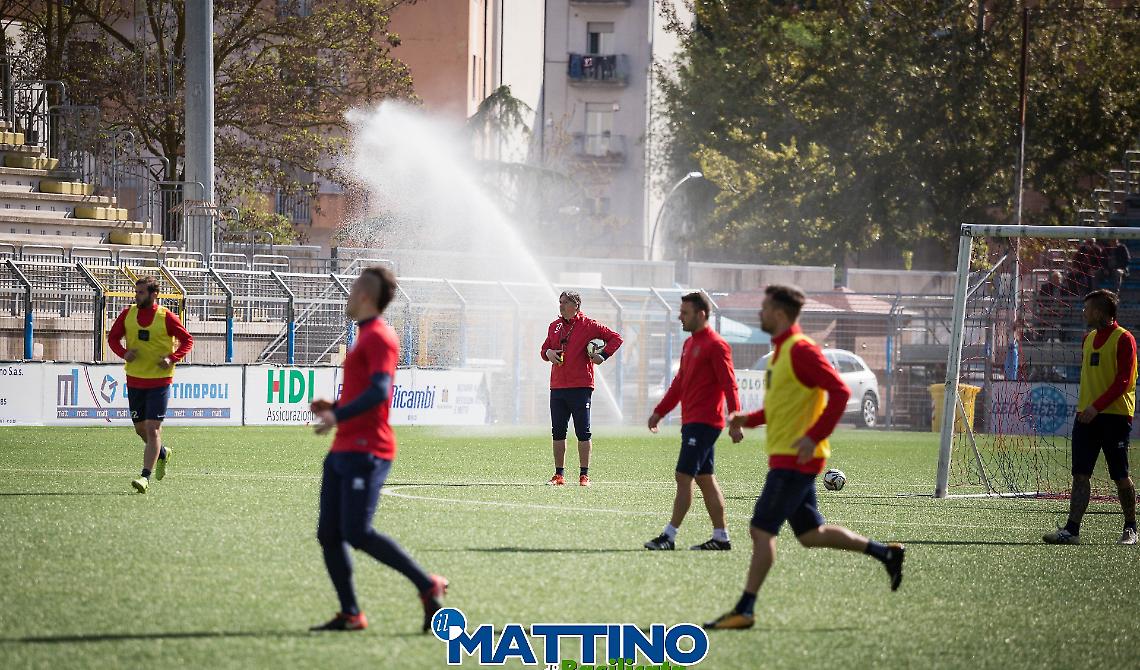 Potenza calcio, quattro leoni messi ko dal Covid