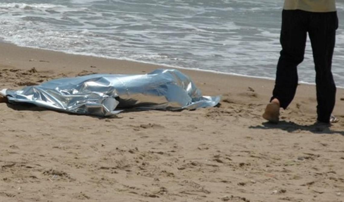 Siponto:  sulla spiaggia il cadavere di una donna