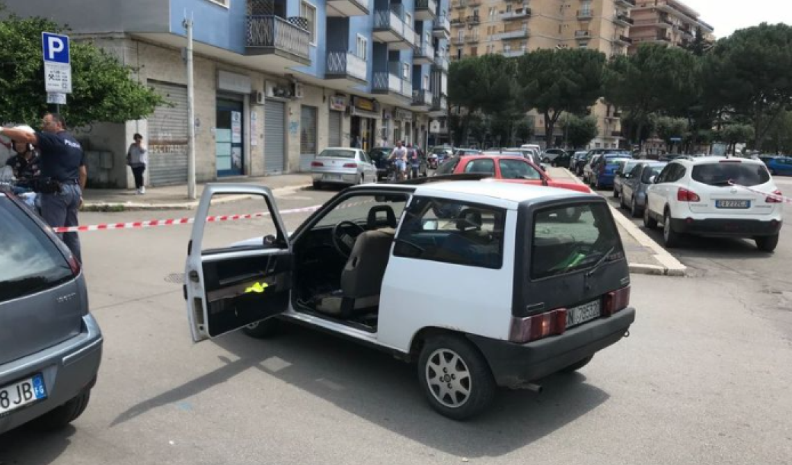 Foggia, Piazza Padre Pio: inseguimento tra polizia e malviventi