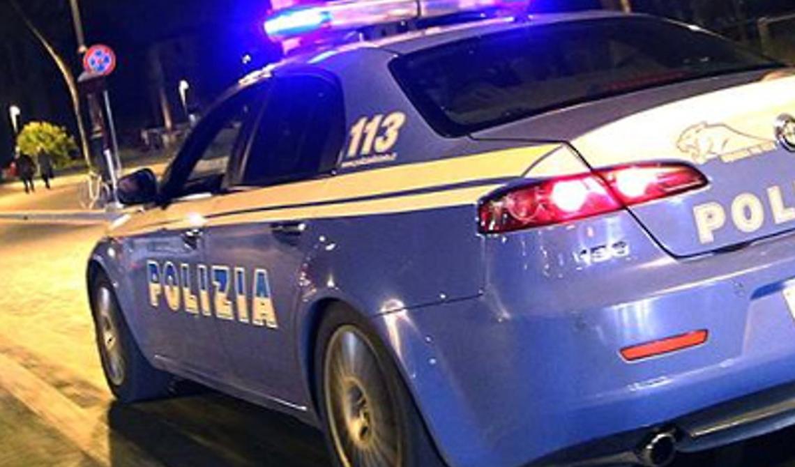 Foggia, aggredisce ragazzina di 14 anni con coltello: arrestato cittadino straniero 