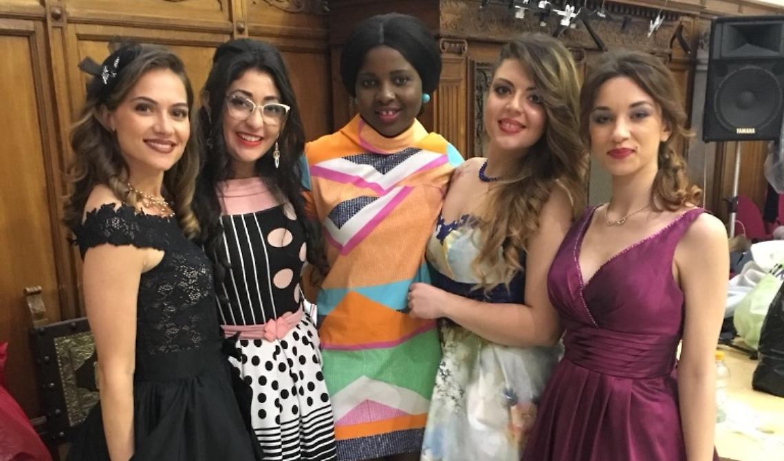 Una passerella contro il pregiudizio, la sfilata Rotary di 24 ragazze extracomunitarie ed italiane