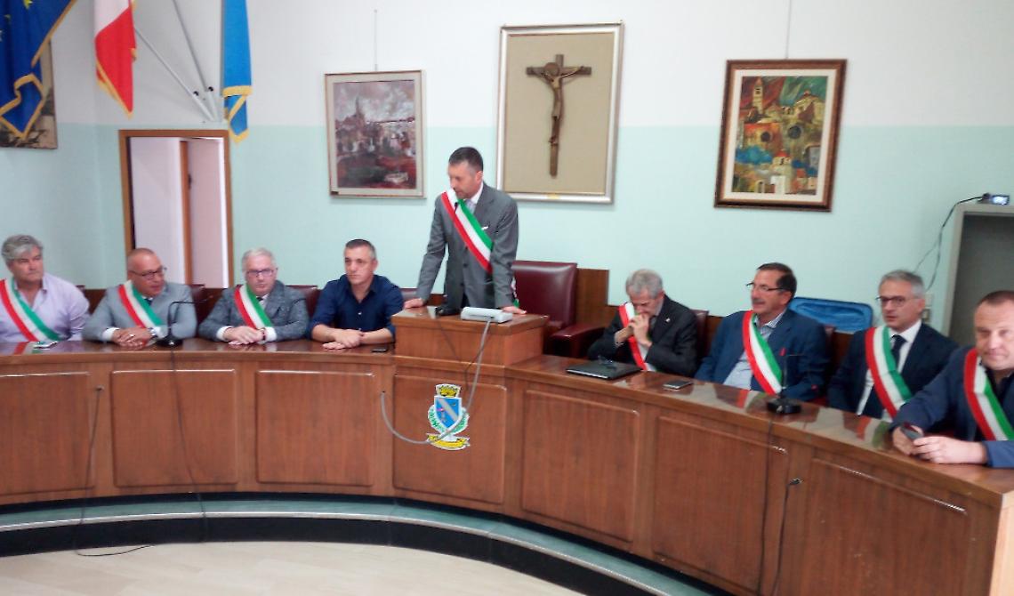 Emergenza rifiuti: i Sindaci del Consorzio Ato FG/4 chiedono una proroga ad Emiliano