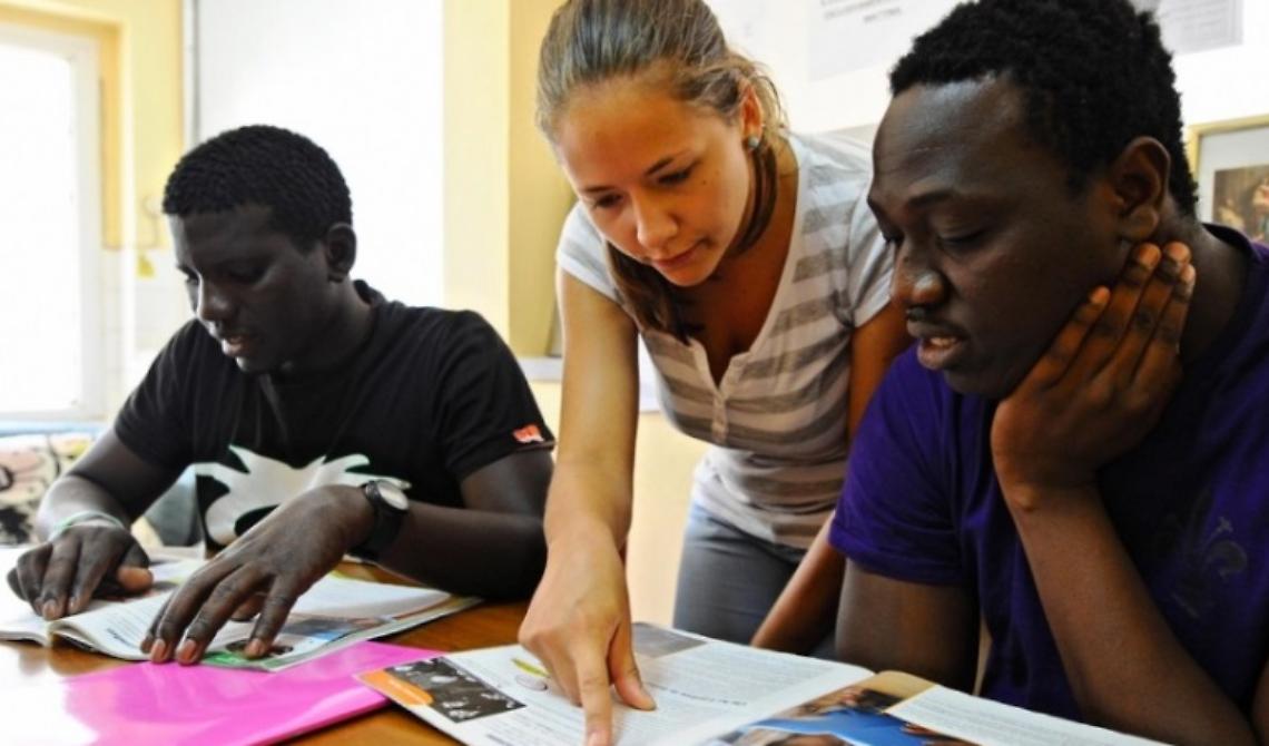 Migranti, iscritti nel registro dei mediatori linguistici i primi 15 lucani