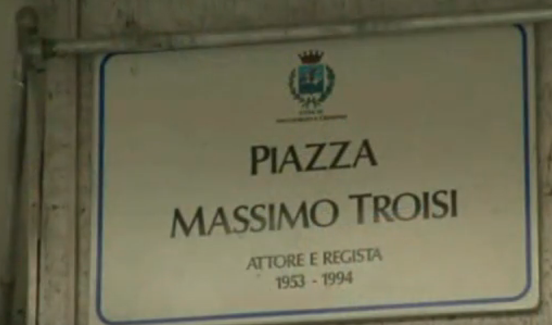 Oggi nasce Garibaldi, cacciato dalla piazza di San Giorgio a Cremano per fare posto a Massimo Troisi