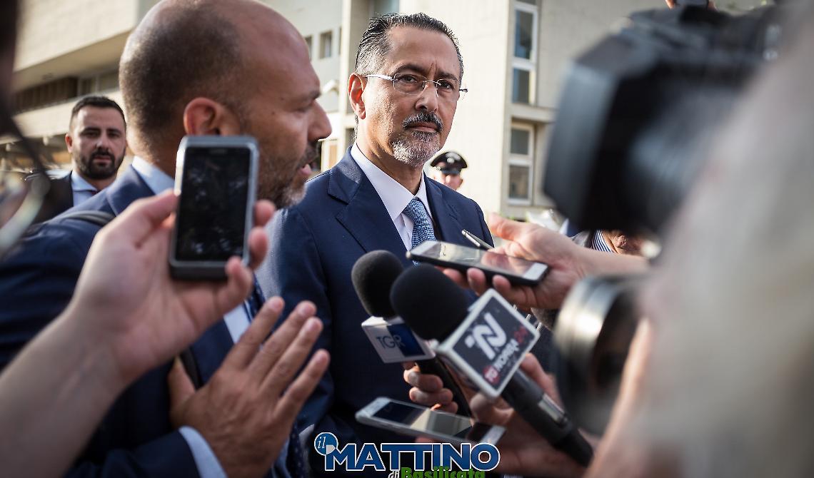 Le difficoltà del Pd: i retroscena dell'incontro con Martina secondo i quotidiani locali