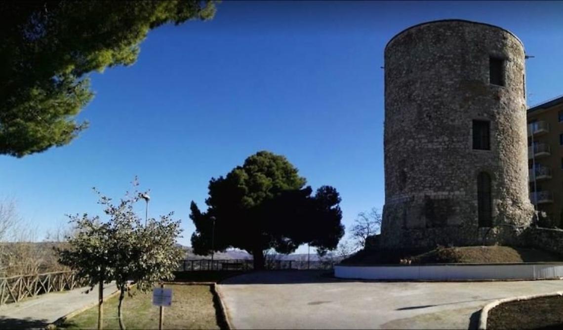 Torre Guevara , l'associazione We Love Potenza: Lavoriamo per la sua valorizzazione