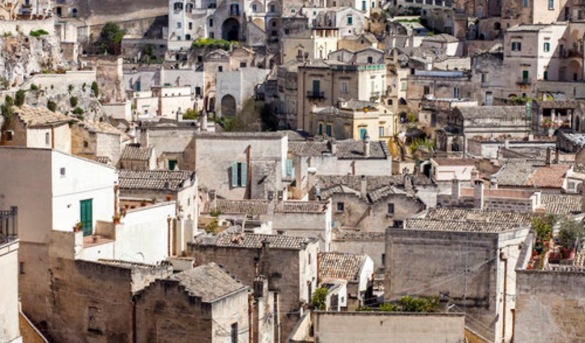 Legge elettorale, ANDE di Matera: «Superare deficit di democrazia paritaria»