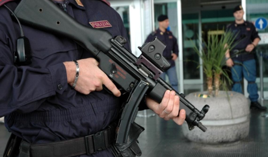 Omicidio tra migranti a Potenza, si cerca l'arma del delitto: un coltello o una bottiglia di vetro