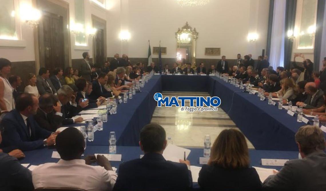 Caporalato, l'incontro in corso in Prefettura con Di Maio