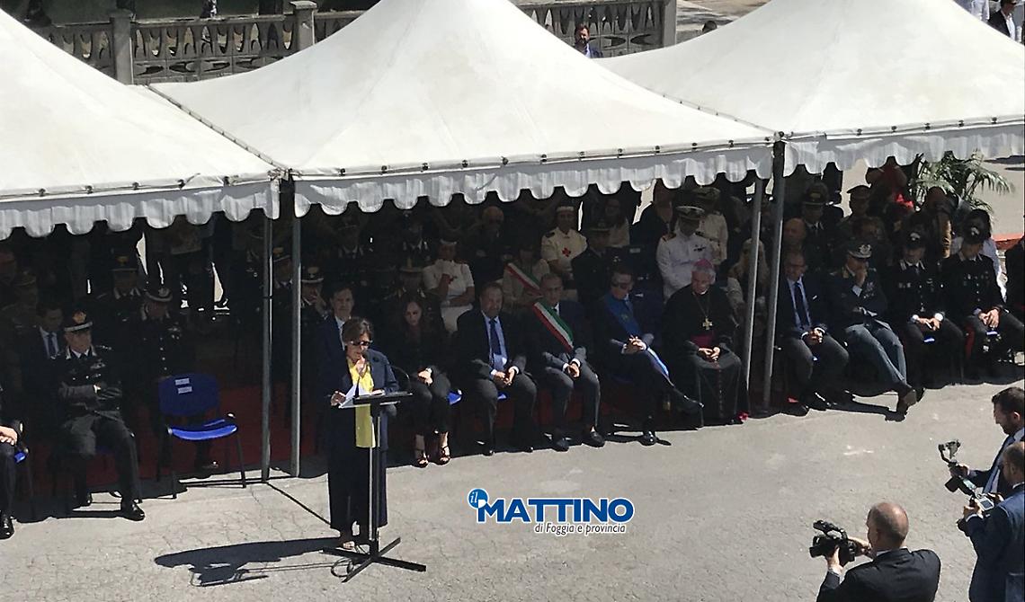 Il Ministro della Difesa Elisabetta Trenta Vico del Gargano tiene a battesimo lo Squadrone Eliportato Carabinieri "Cacciatori Puglia"
