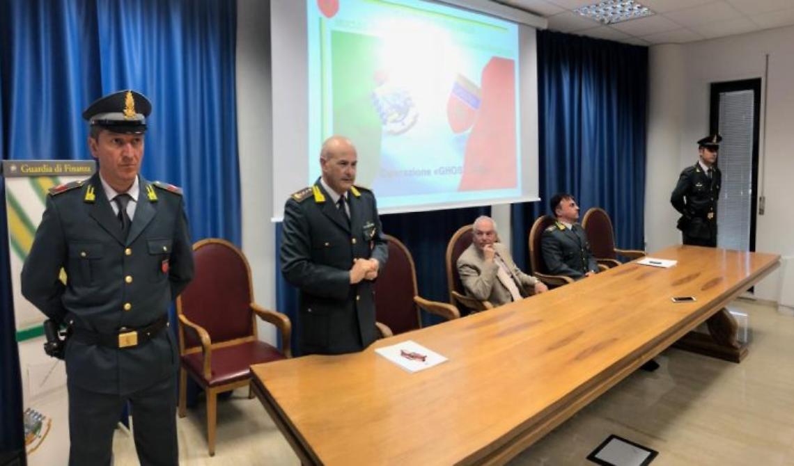 Anche tre professionisti foggiani tra gli 11 arrestati a Macerata per maxi frode fiscale