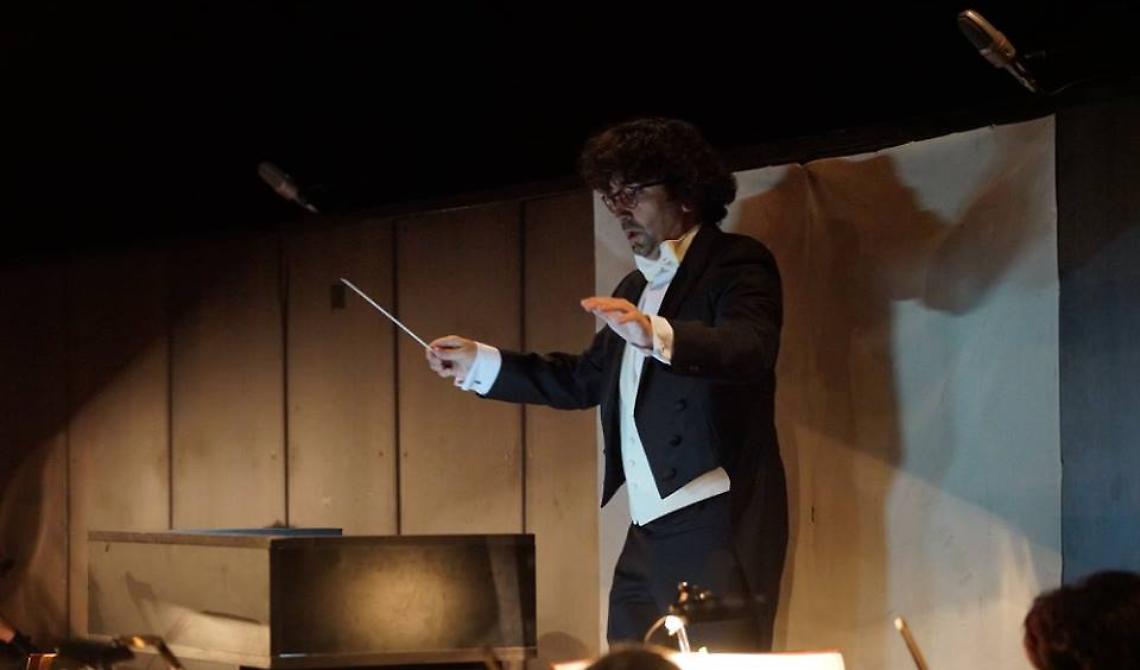 Il Maestro Teodosio Bevilacqua ospite alla rassegna "Un pianoforte nel cortile" 