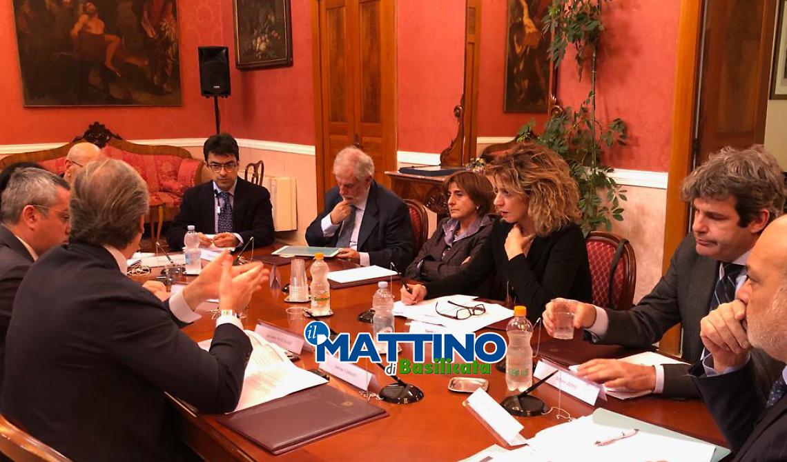 Barbara Lezzi a Matera: «Elezioni regionali prima di Maggio, abbiamo una Regione in ostaggio»