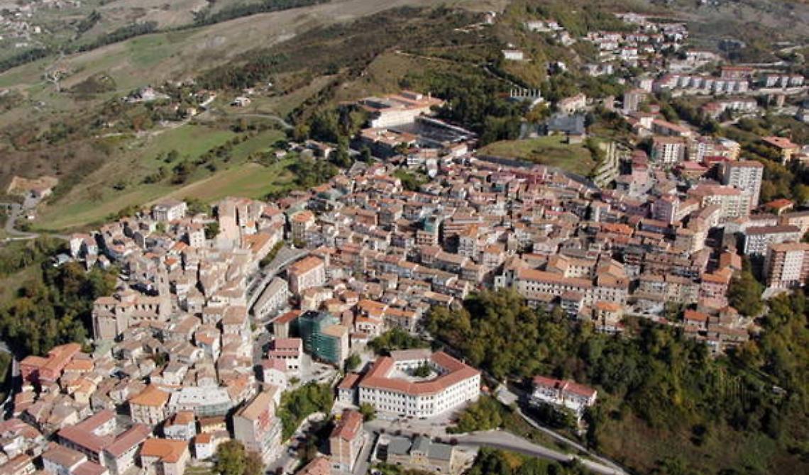 Avigliano, 400 studenti sfilano nella Marcia d’Amore per la Cultura  