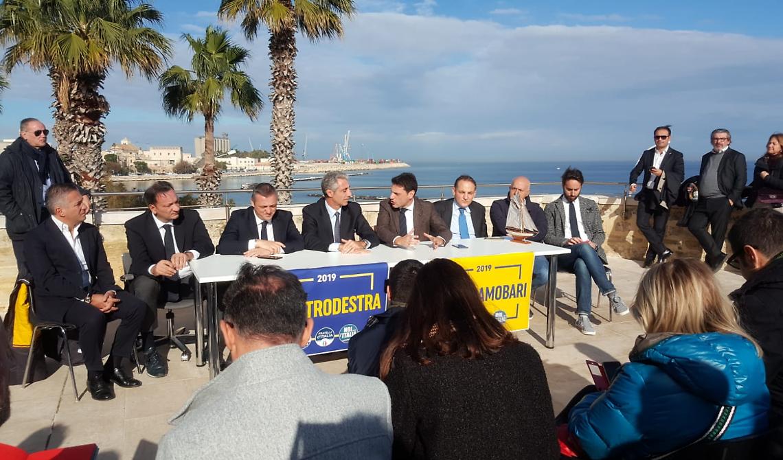 Per Lega, Fratelli d'Italia e Nci, il prossimo candidato sindaco a Bari e Foggia si sceglie con le primarie